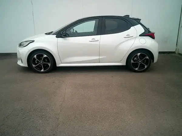 GR YARIS